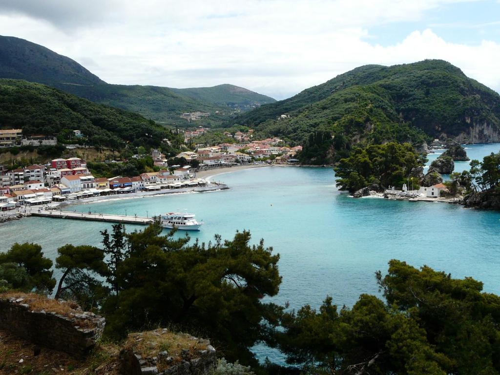 San Nectarios Hotel Párga Kültér fotó